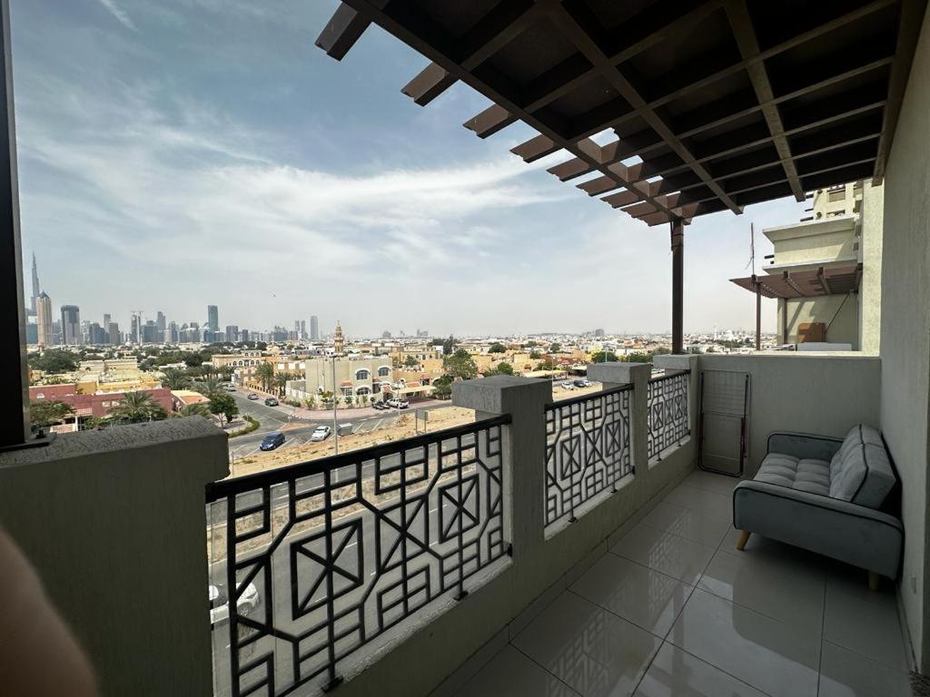 Cozy Rooms And Small Partitions For Men Guests In Dubái Exterior foto